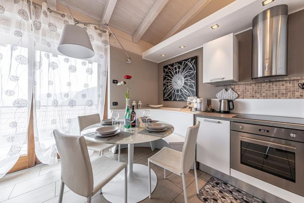La Dolce Vita - Vista Lago E Piscina Parzanica Exterior foto